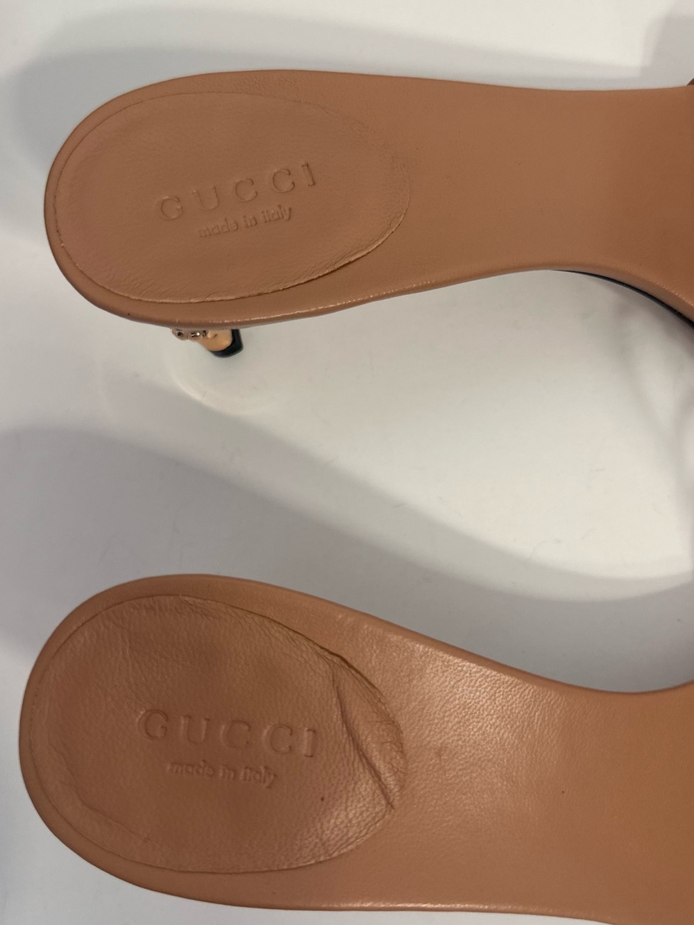 Authentic vintage Gucci Satin Slide Mules in Blush Tan - Picture 16 of 16